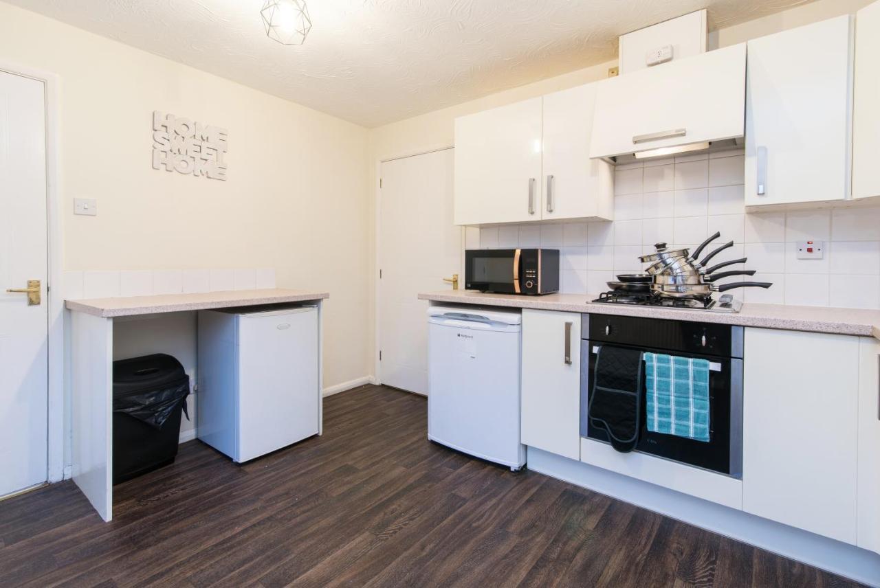 Coventry- Perchfoot 3 Bedroom Contractor And Pet-Friendly Spacious House By Sublime Stays Exterior foto