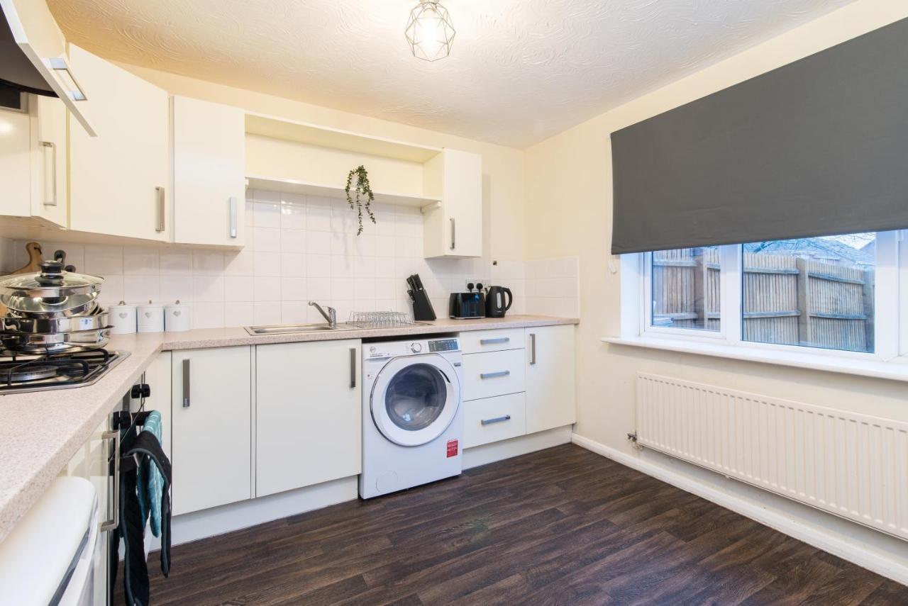 Coventry- Perchfoot 3 Bedroom Contractor And Pet-Friendly Spacious House By Sublime Stays Exterior foto
